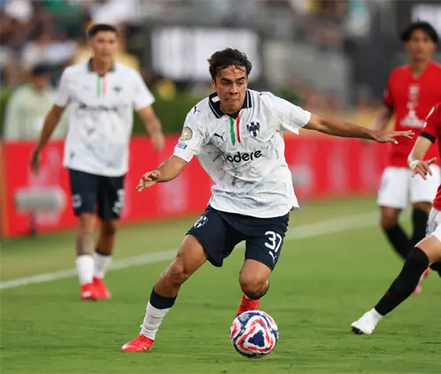 Iker Fimbres podría dar el salto a Europa tras el Mundial sub 20 de acuerdo a Javier Aguirre, técnico de la Selección Mexicana mayor. Getty Images