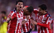 Chicharito rompe su maldición y anota su primer gol al América Chicharito rompe su maldición y anota su primer gol al América