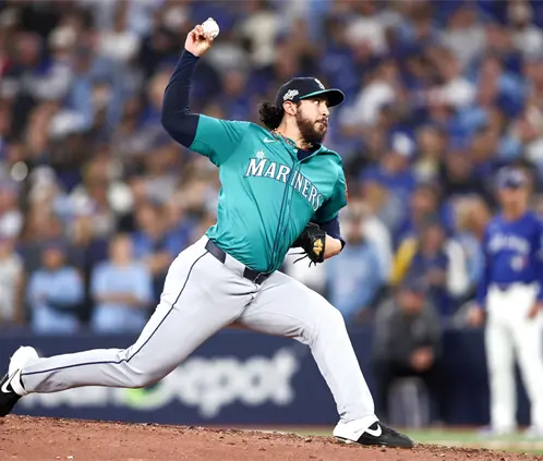 El mexicano que hace historia en Grandes Ligas en la final divisional Seattle vs. Toronto (Photo by Cole Burston/Getty Images) El mexicano que hace historia en Grandes Ligas en la final divisional Seattle vs. Toronto (Photo by Cole Burston/Getty Images)
