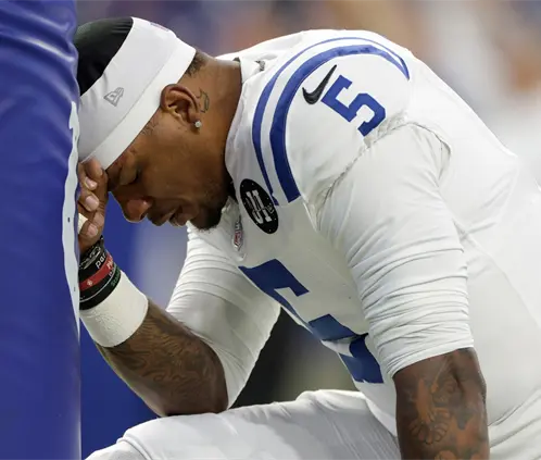 Dos jugadores de Indianápolis Colts se lesionaron en el calentamiento (Photo by Michael Hickey/Getty Images) Dos jugadores de Indianápolis Colts se lesionaron en el calentamiento (Photo by Michael Hickey/Getty Images)