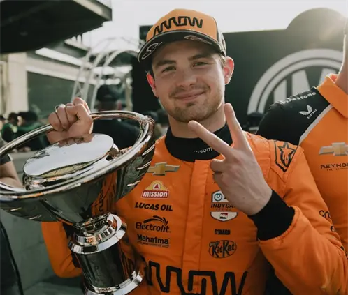 El regio Pato OWard habría sido víctima de una serie de malas prácticas en la escudería McLaren de la F1, de acuerdo a una demanda del también piloto Alex Palou. @PatricioOWard