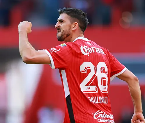 Paulinho encabeza la clasificación de anotadores de la Liga MX. Paulinho encabeza la clasificación de anotadores de la Liga MX.