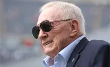 Jerry Jones mantiene la fe en los Cowboys pese al récord 2-3-1