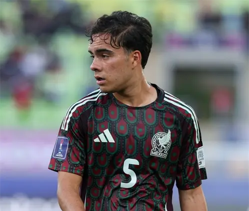 El Espanyol de Barcelona estaría interesado en Iker Fimbres tras el Mundial sub 20. @Rayados El Espanyol de Barcelona estaría interesado en Iker Fimbres tras el Mundial sub 20. @Rayados
