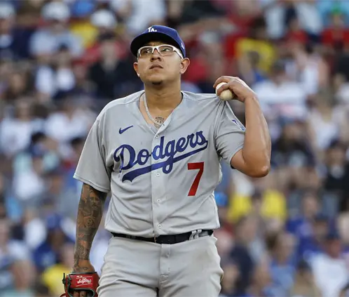 Julio Urías se bajó de la pretemporada de Tomateros de Culiacán al no estar en condiciones para jugar. Getty Images Julio Urías se bajó de la pretemporada de Tomateros de Culiacán al no estar en condiciones para jugar. Getty Images
