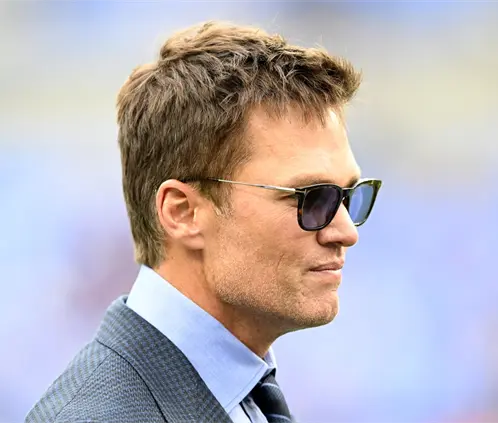 Kim Kardashian se incomoda al ser cuestionada por Tom Brady (Photo by Greg Fiume/Getty Images) Kim Kardashian se incomoda al ser cuestionada por Tom Brady (Photo by Greg Fiume/Getty Images)