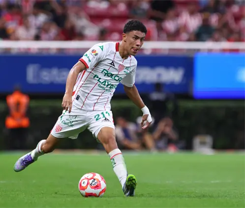 Johan Rojas volvería a Rayados cuando termine su participación en el Apertura 2025 con Necaxa. Getty Images Johan Rojas volvería a Rayados cuando termine su participación en el Apertura 2025 con Necaxa. Getty Images