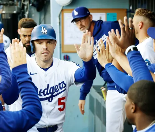 Los Dodgers y los Brewers llegaron al tercer juego en un momento cumbre para la Serie de Campeonato de la Liga Nacional. Los Dodgers y los Brewers llegaron al tercer juego en un momento cumbre para la Serie de Campeonato de la Liga Nacional.