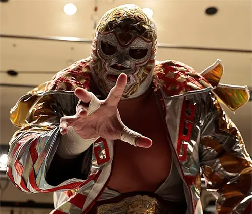 Galeno del Mal hará su debut en Lucha Libre AAA el 2 de noviembre en Monterrey, tras su exitoso paso por Japón. @DelGaleno