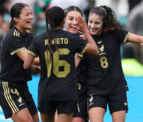 FIFA nombraría a México anfitrión del Mundial Femenil de 2031, junto a Estados Unidos y Jamaica, el lunes 20 de octubre. @Miseleccionfem FIFA nombraría a México anfitrión del Mundial Femenil de 2031, junto a Estados Unidos y Jamaica, el lunes 20 de octubre. @Miseleccionfem