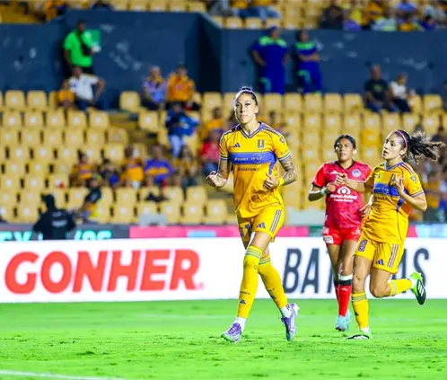 Jenni Hermoso volvió a ser llamada por la Selección de España tras más de un año de ausencia. Nora Guerrero Jenni Hermoso volvió a ser llamada por la Selección de España tras más de un año de ausencia. Nora Guerrero