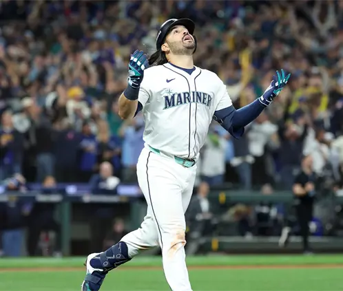 Los Mariners y los Blue Jays se vieron las caras en el quinto juego de la Serie de Campeonato de la Liga Americana. Los Mariners y los Blue Jays se vieron las caras en el quinto juego de la Serie de Campeonato de la Liga Americana.
