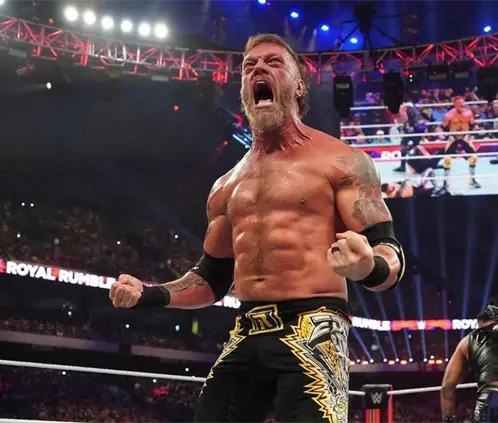 Edge descartó regresar a la WWE para una última lucha con John Cena, debido a su actual agenda laboral y su contrato en AEW. @RatedRCope
