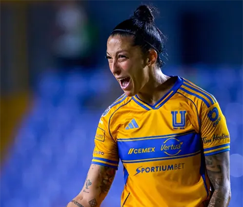 Jenni Hermoso asegura que no recibió explicaciones sobre su veto de la Selección Española por más de un año. @TigresFemenil Jenni Hermoso asegura que no recibió explicaciones sobre su veto de la Selección Española por más de un año. @TigresFemenil