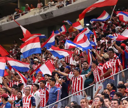 La barra La Irreverente de Chivas negó estar involucrada en la muerte del fan menor de edad previo al Clásico Tapatío. Getty Images La barra La Irreverente de Chivas negó estar involucrada en la muerte del fan menor de edad previo al Clásico Tapatío. Getty Images