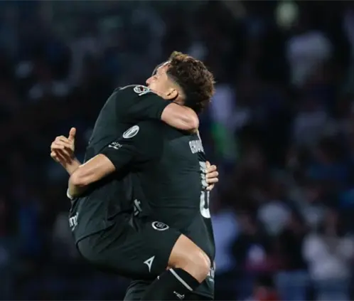 Cruz Azul vence a Monterrey y busca el primer lugar general del Apertura 2025 Cruz Azul vence a Monterrey y busca el primer lugar general del Apertura 2025