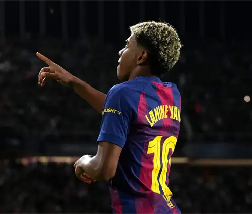 Lamine Yamal del Barcelona es el único futbolista en la actualidad en valer más de 300 millones de euros. Getty Images Lamine Yamal del Barcelona es el único futbolista en la actualidad en valer más de 300 millones de euros. Getty Images