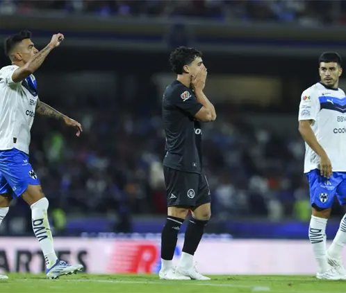 Cruz Azul lamentó la muerte del fan en el CU, pero negó cualquier responsabilidad por este incidente. Getty Images Cruz Azul lamentó la muerte del fan en el CU, pero negó cualquier responsabilidad por este incidente. Getty Images