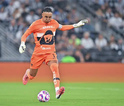 Keylor Navas con Pumas. (Photo by Azael Rodriguez/Getty Images).