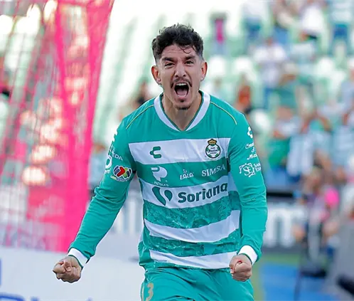 Santos Laguna recupera su identidad en la Liga MX y busca Liguilla (Photo by Manuel Guadarrama/Getty Images) Santos Laguna recupera su identidad en la Liga MX y busca Liguilla (Photo by Manuel Guadarrama/Getty Images)