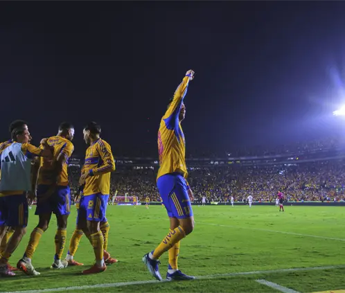 Tigres llegará al Clásico Regio 141 con una racha de 11 juegos sin derrota. Ricardo Rodríguez