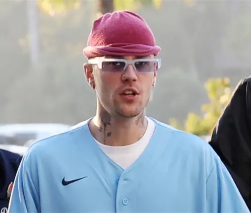 Justin Bieber sufre en la Serie Mundial por culpa del amor (Foto: @MLB) Justin Bieber sufre en la Serie Mundial por culpa del amor (Foto: @MLB)