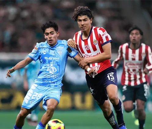 Pachuca y Chivas protagonizan un duelo directo por un puesto directo en la liguilla a falta de 2 jornadas.