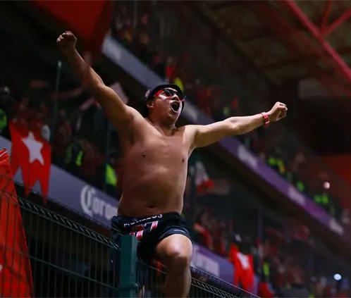 ¡Se arrepienten! Aficionados de Toluca extrañan las transmisiones de TUDN y Televisa (Getty Images-Manuel Velasquez) ¡Se arrepienten! Aficionados de Toluca extrañan las transmisiones de TUDN y Televisa (Getty Images-Manuel Velasquez)